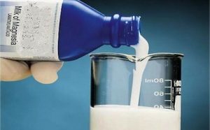 eliminar el mal olor de las axilas empleando leche de magnesia