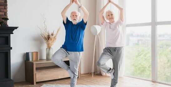 adultos mayores pierden el equilibrio
